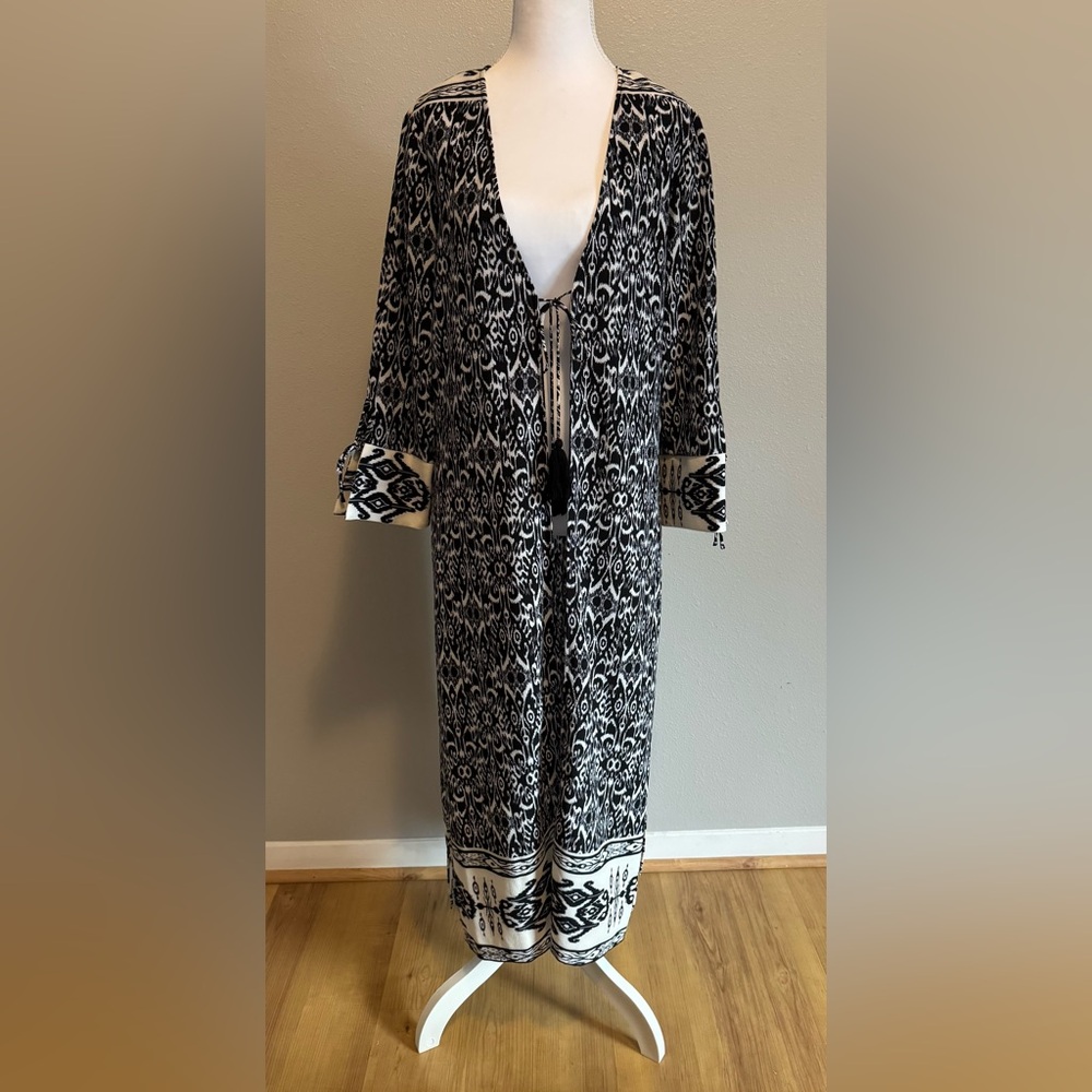 Vince Camuto Black & White Ikat Maxi‎ Kimono Duster S